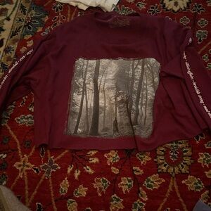 Taylor swift red cropped folklore shirt size large